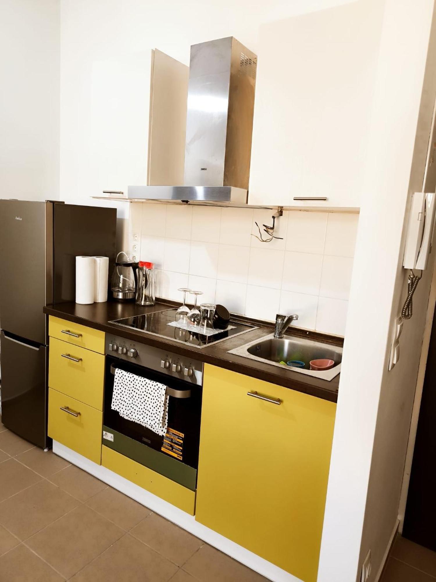 Pretty Apartment Next To Metro Station Wien Exteriör bild